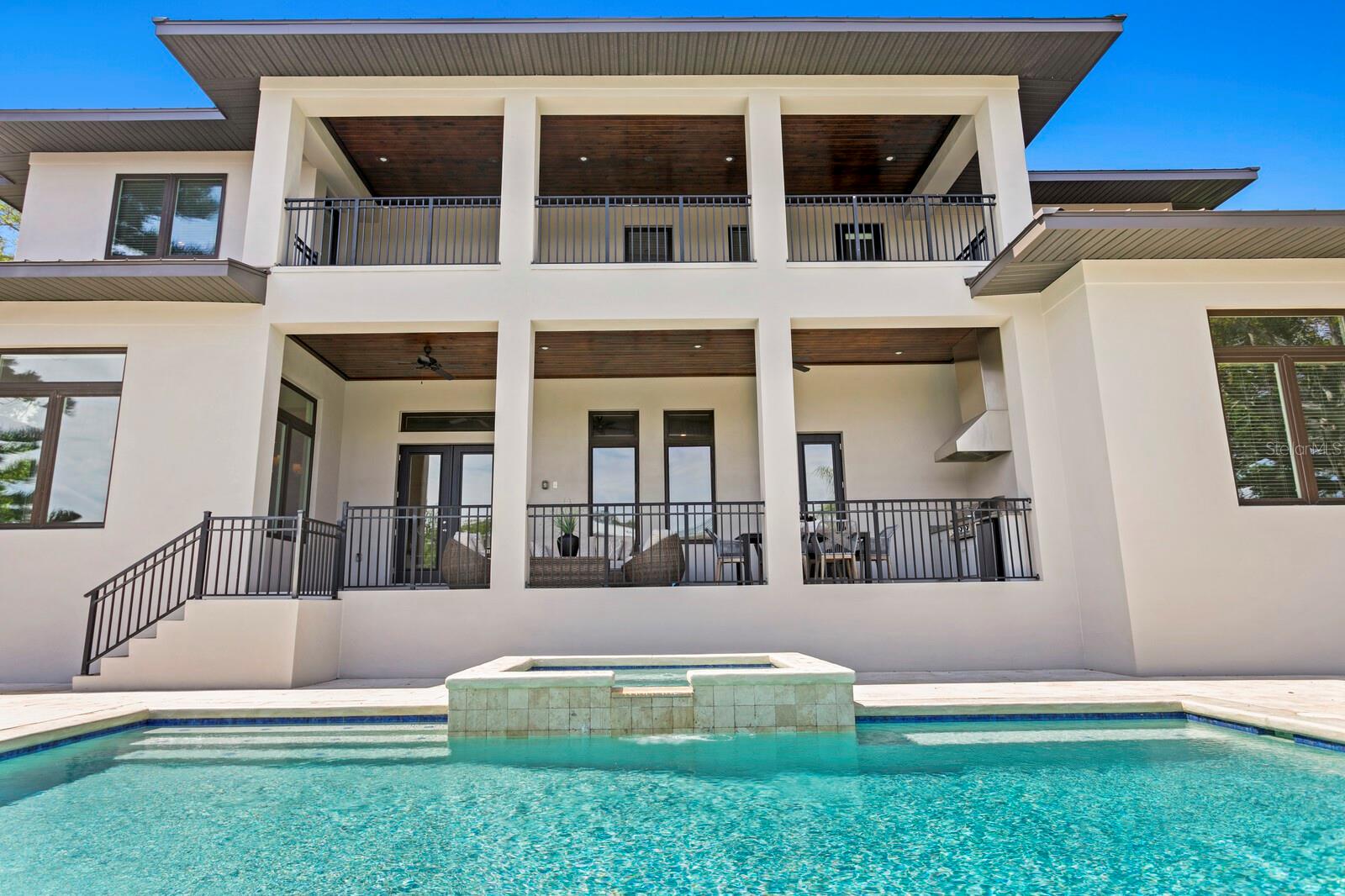 4905 W SPRING LAKE DR