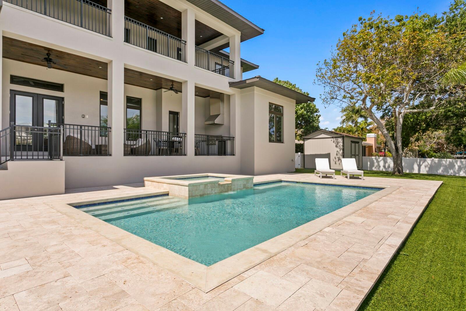 4905 W SPRING LAKE DR