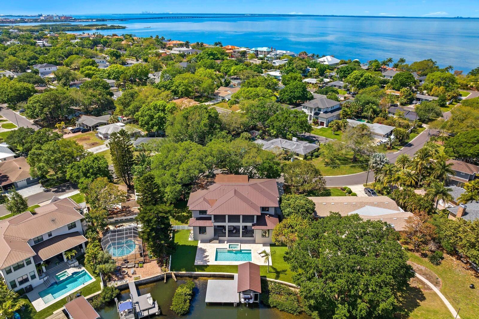 4905 W SPRING LAKE DR