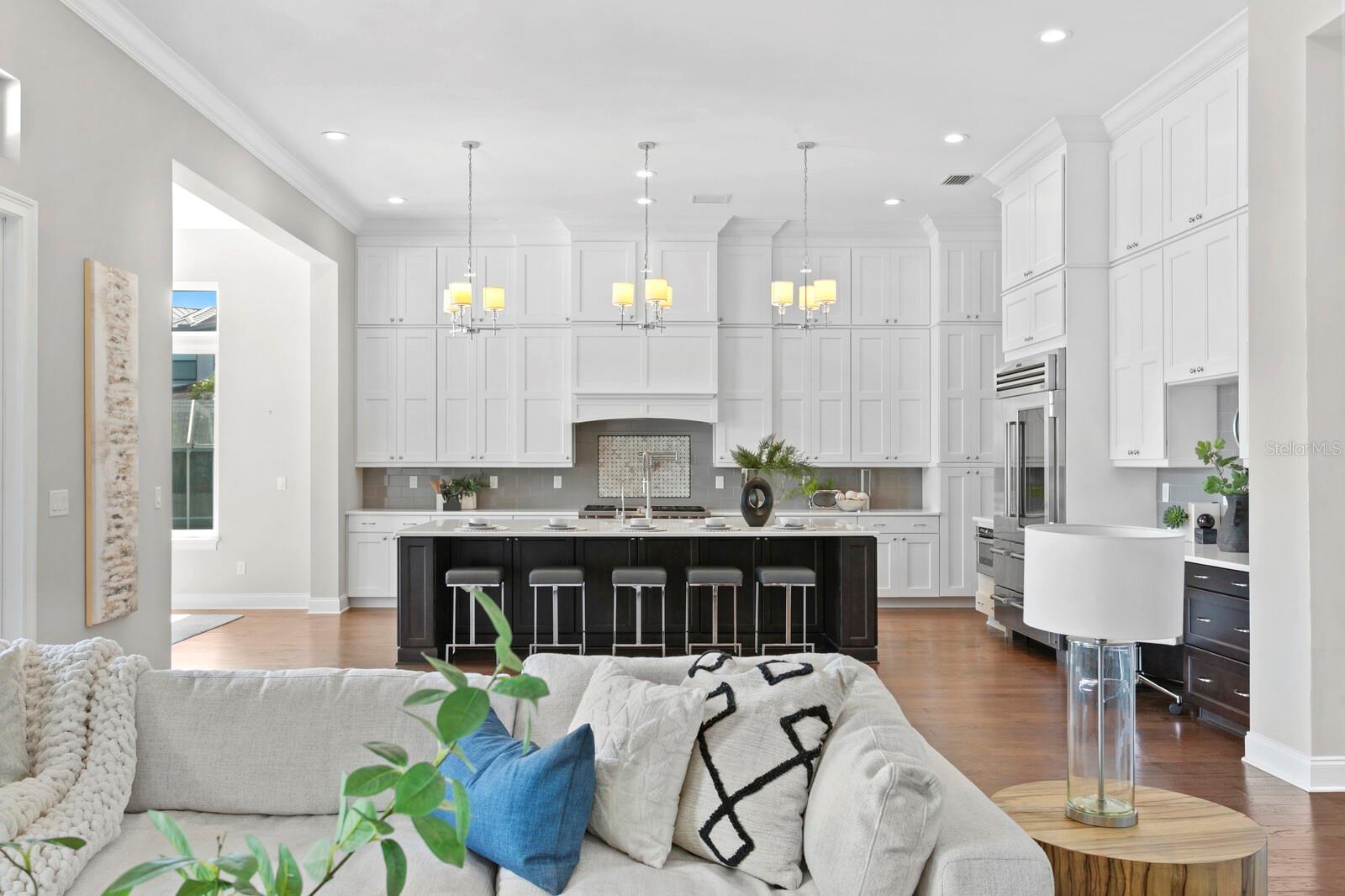 4905 W SPRING LAKE DR