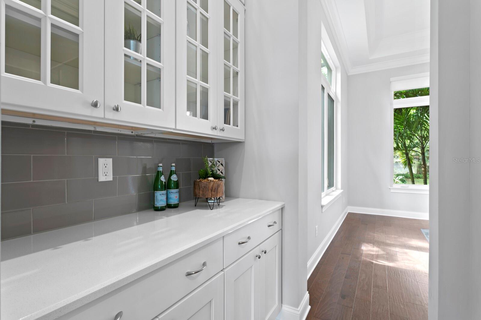 4905 W SPRING LAKE DR