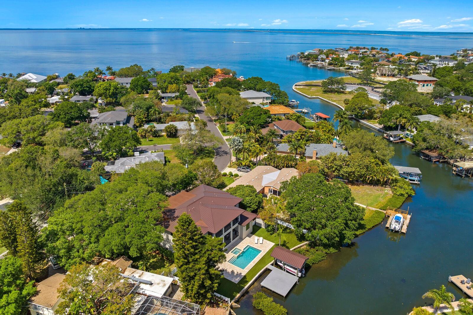 4905 W SPRING LAKE DR