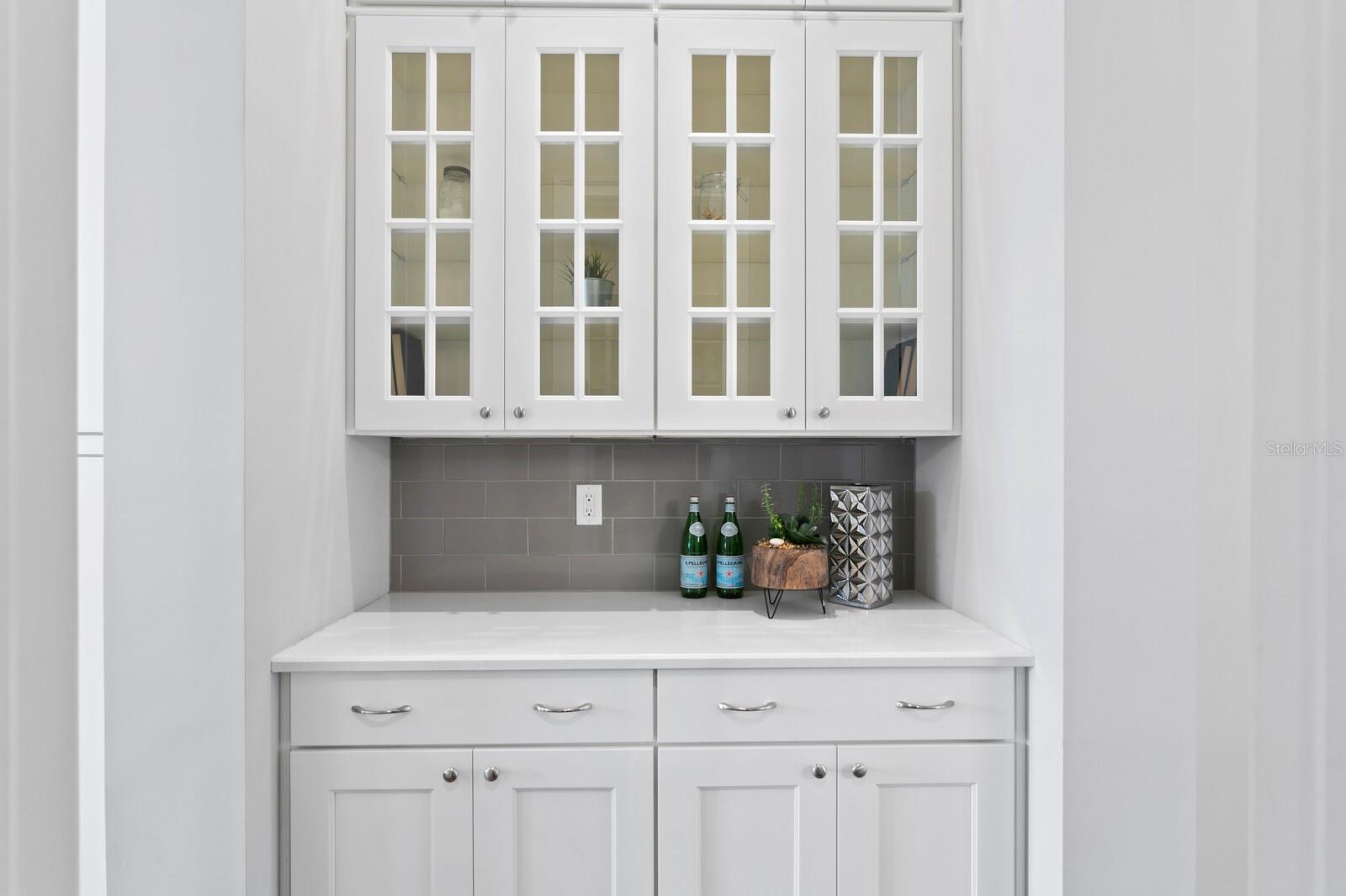 4905 W SPRING LAKE DR