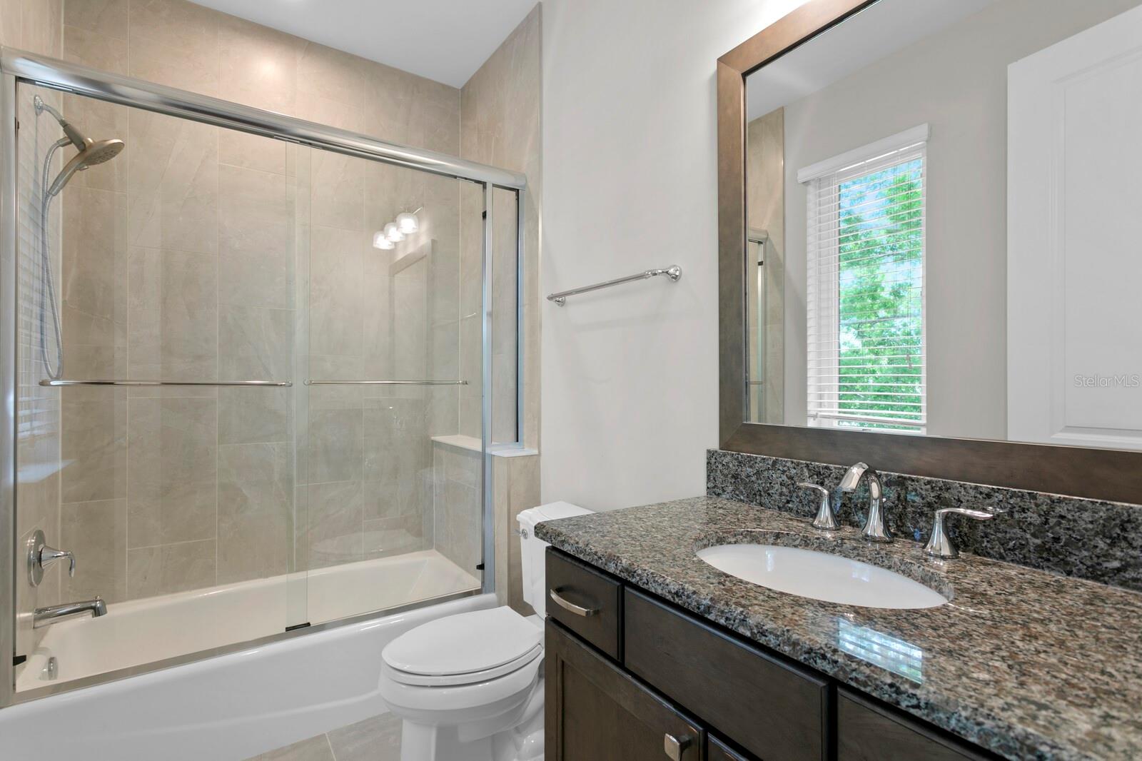 4905 W SPRING LAKE DR