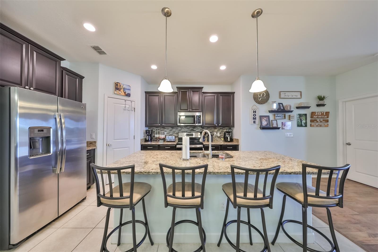 1216 HARBOUR BLUE ST