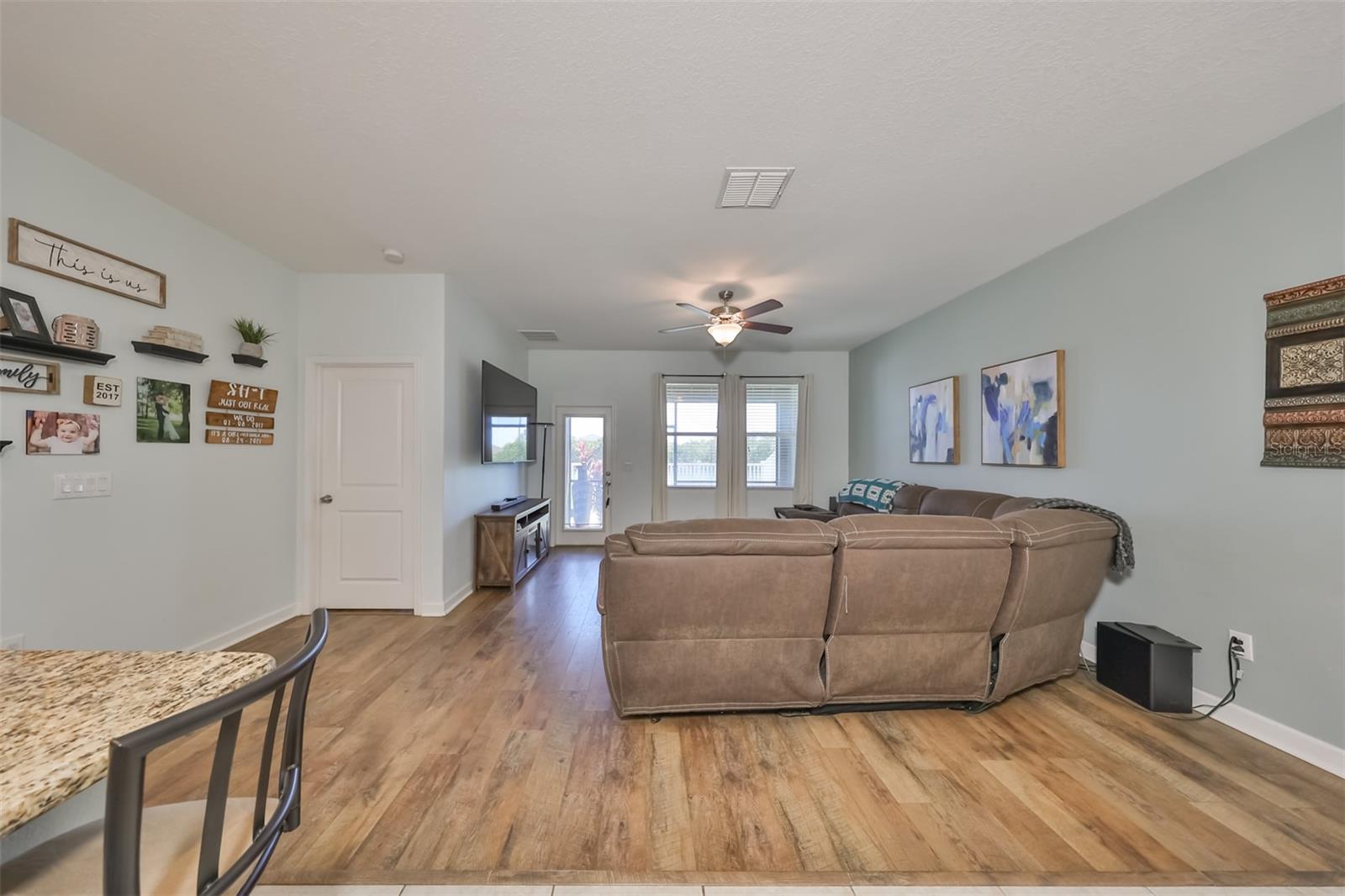 1216 HARBOUR BLUE ST