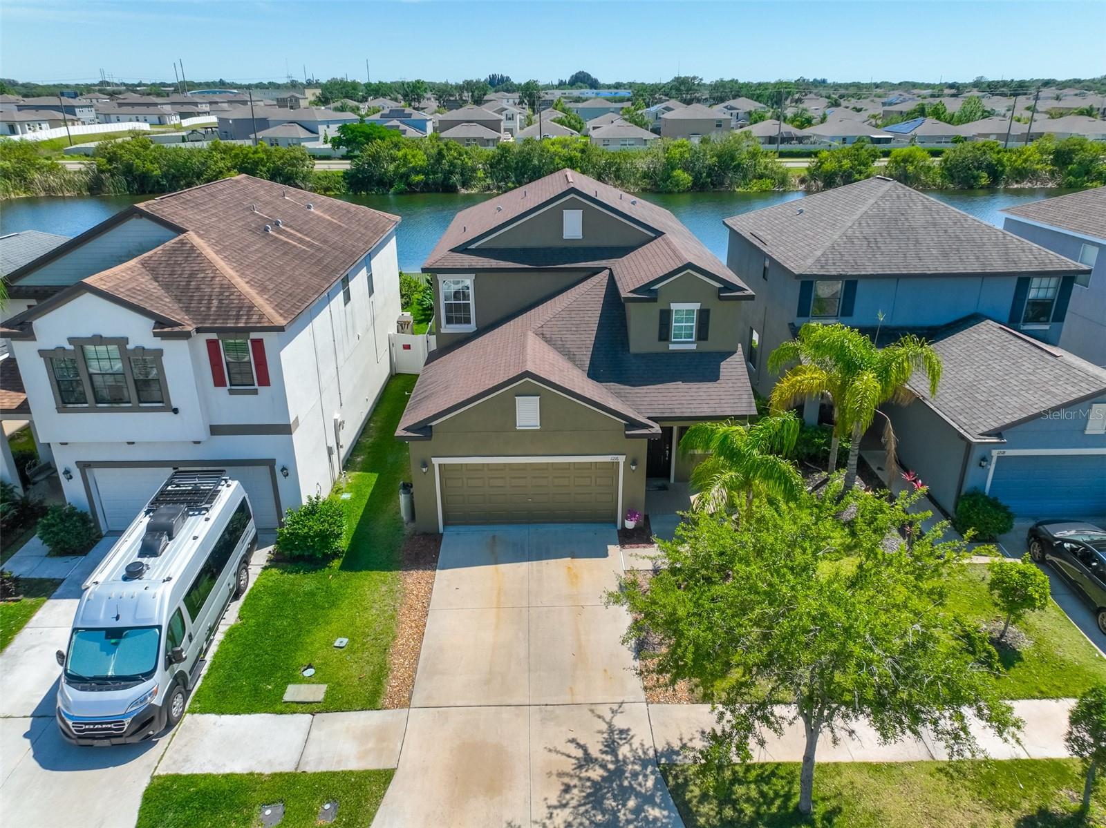 1216 HARBOUR BLUE ST