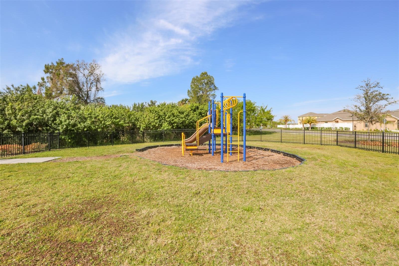 1216 HARBOUR BLUE ST