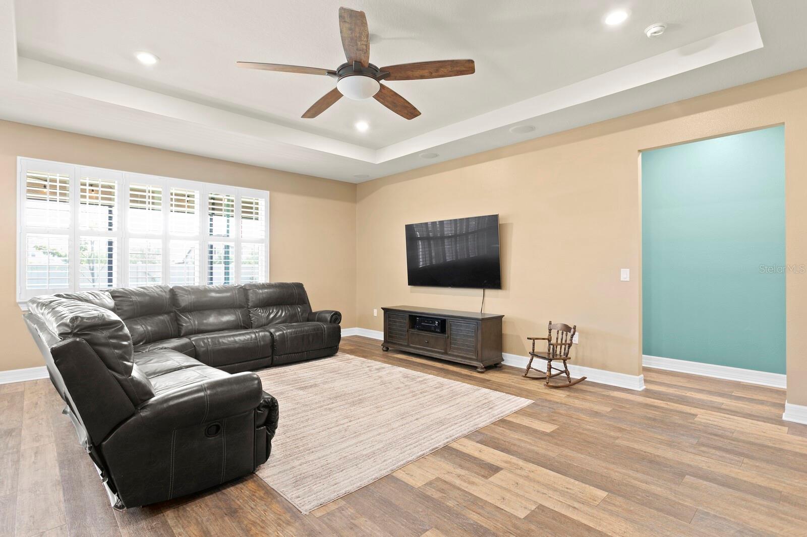 18825 BIRCHWOOD GROVES DR