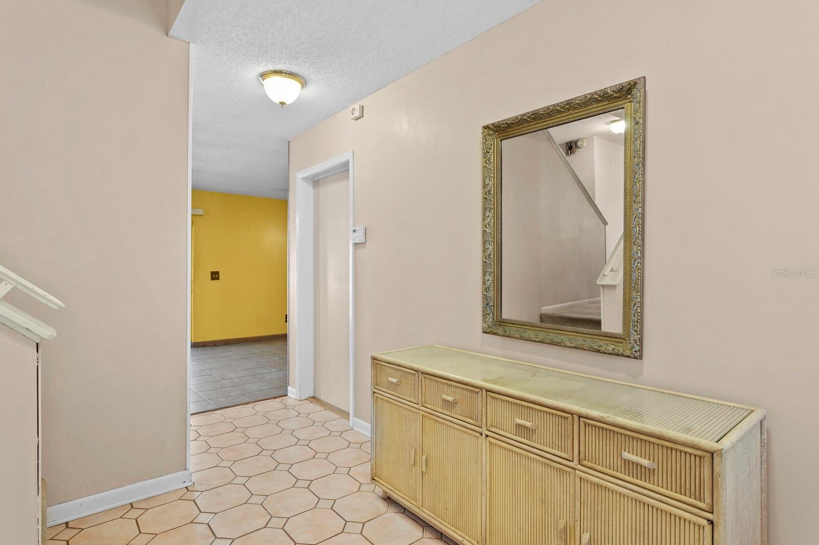 7501 TWELVE OAKS BLVD