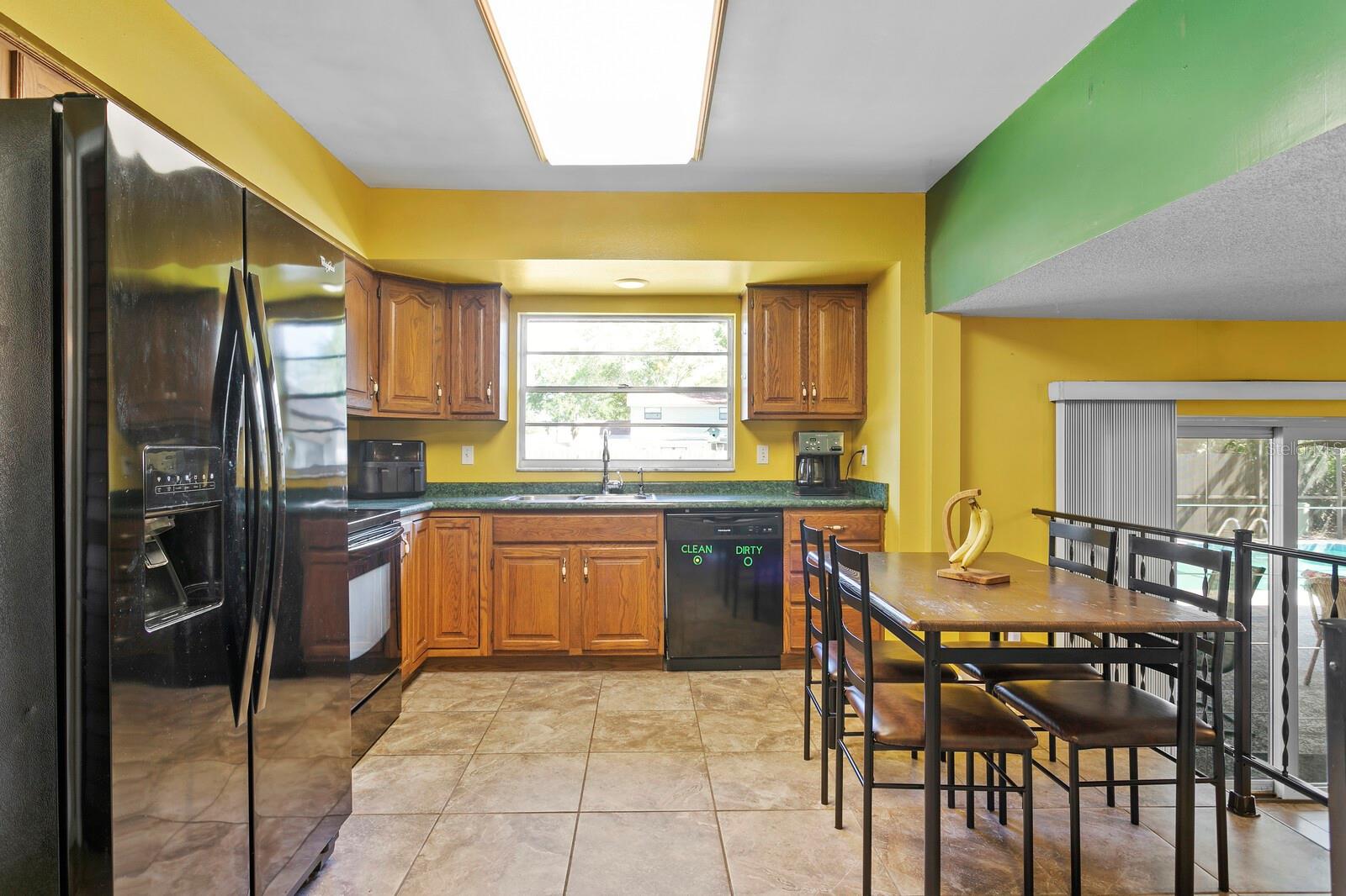 7501 TWELVE OAKS BLVD