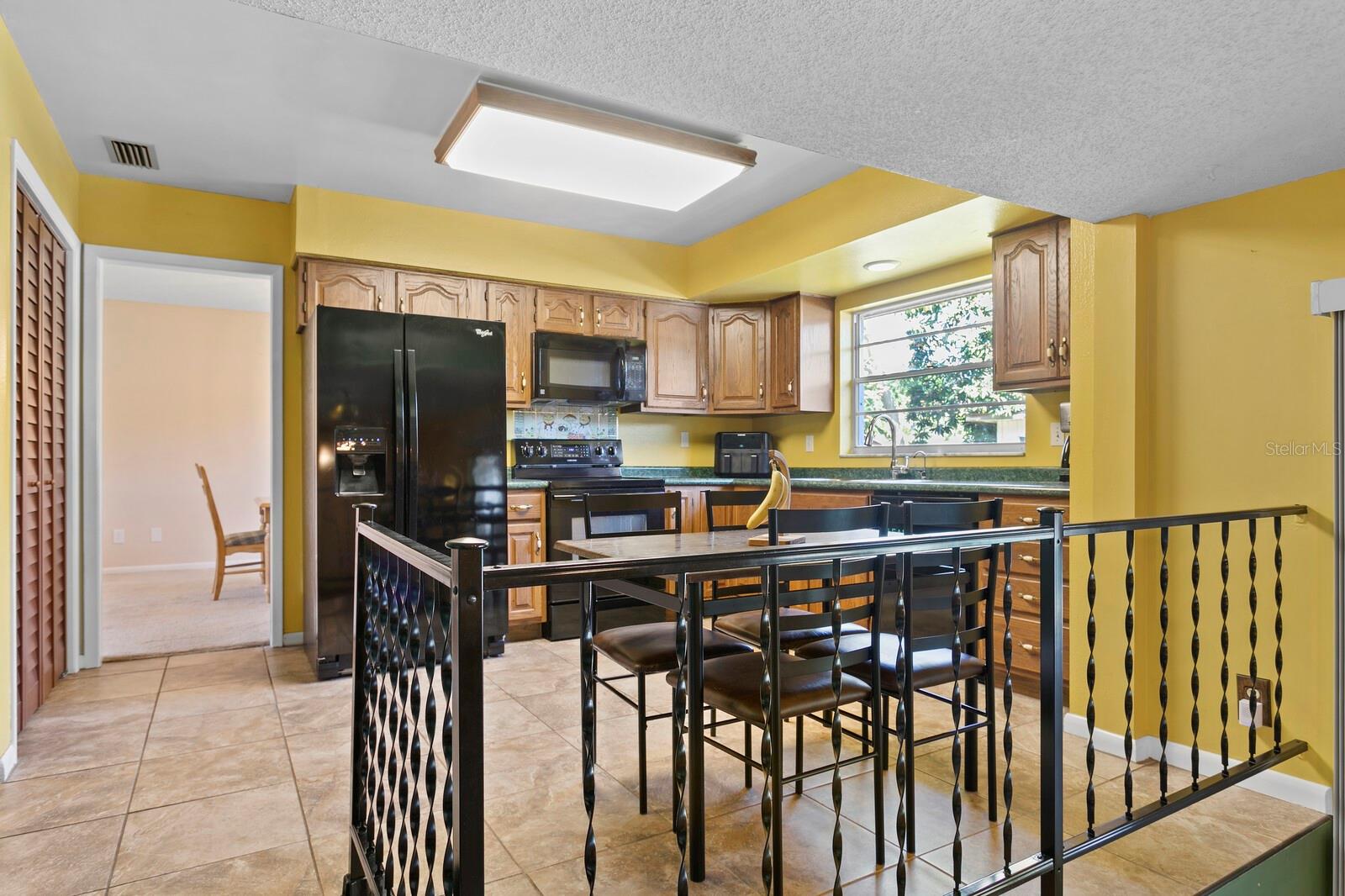 7501 TWELVE OAKS BLVD