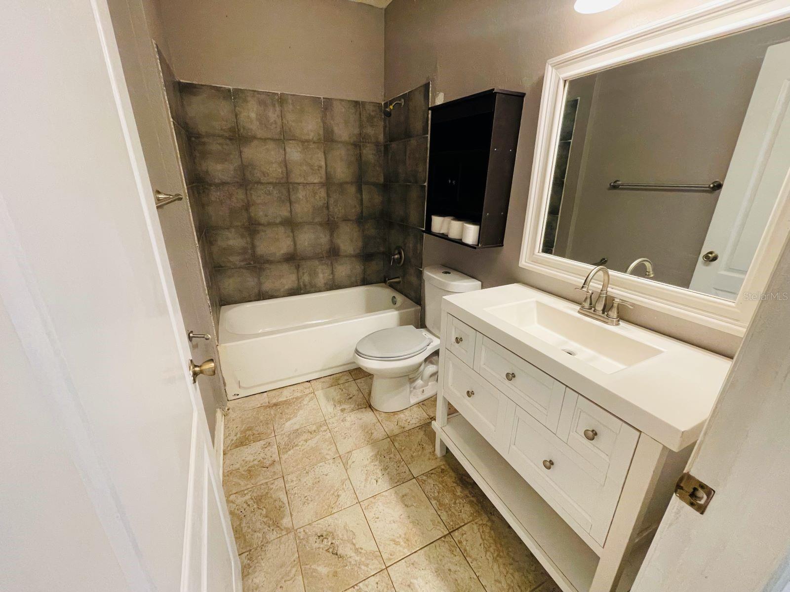 7726 BRISTOL PARK DR