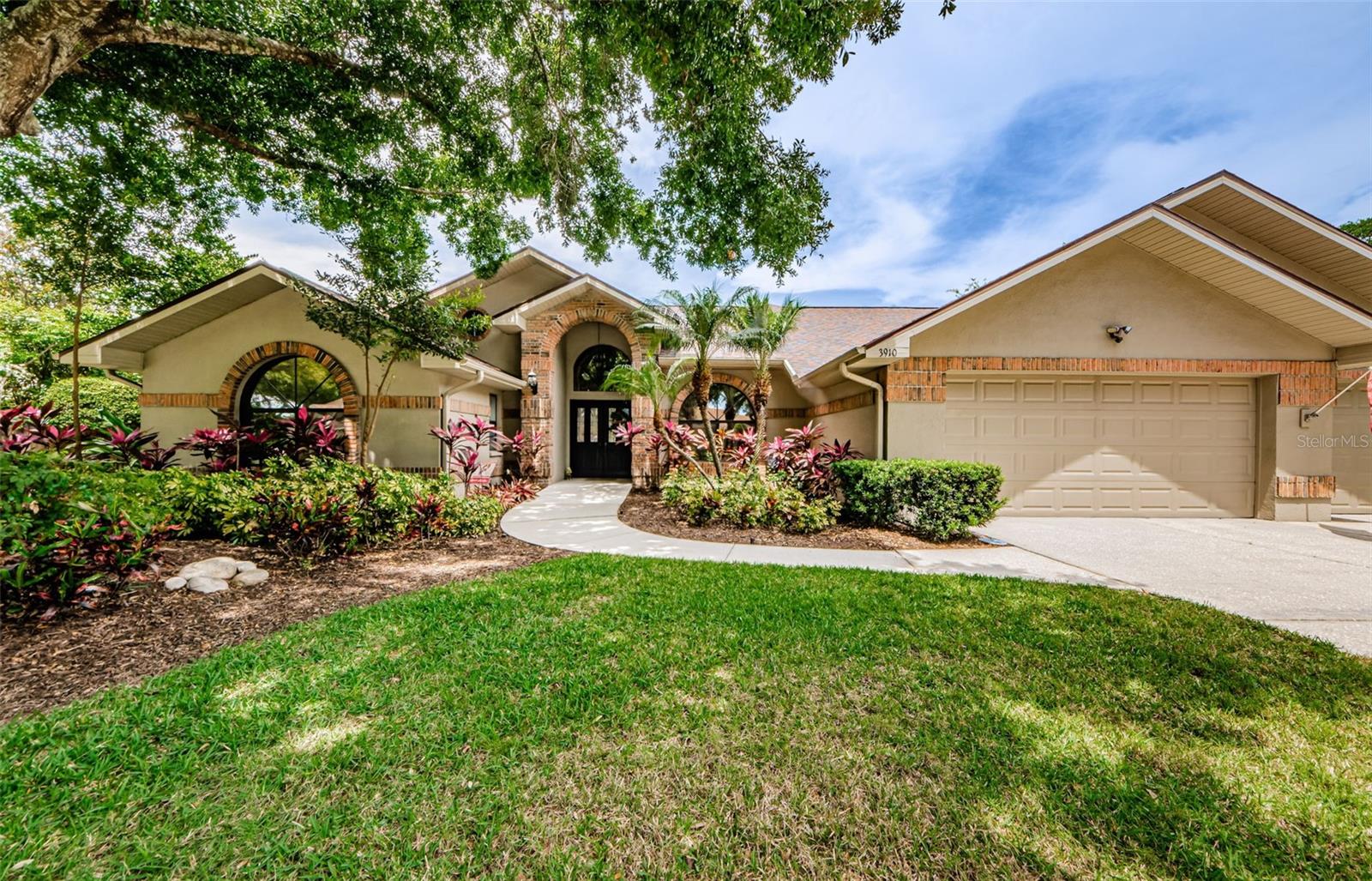 3910 BUCKINGHAM LOOP DR