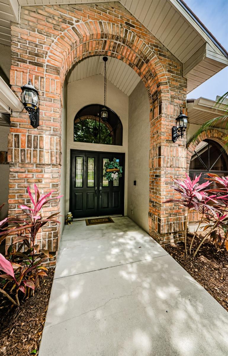 3910 BUCKINGHAM LOOP DR