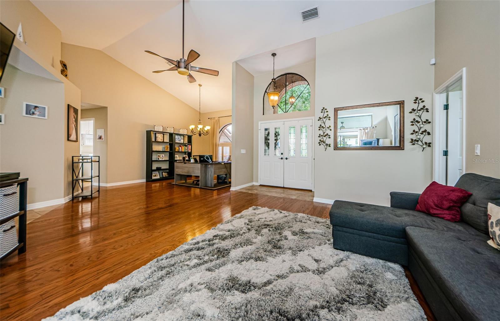 3910 BUCKINGHAM LOOP DR