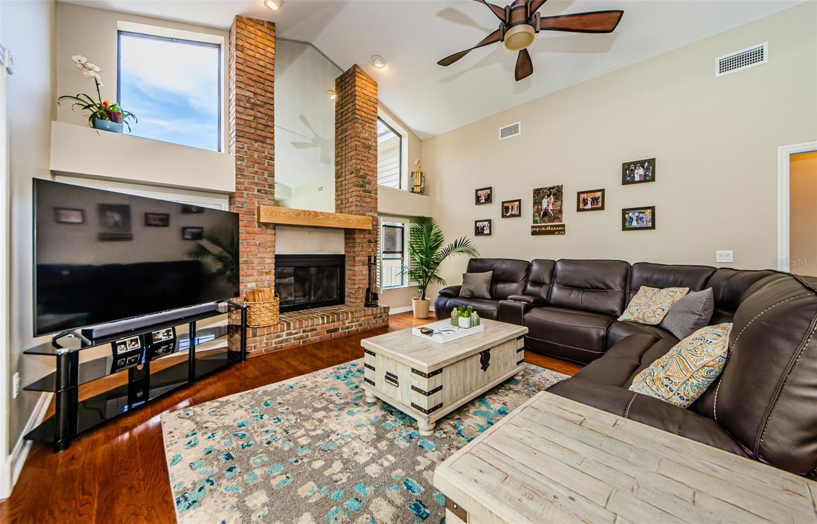 3910 BUCKINGHAM LOOP DR