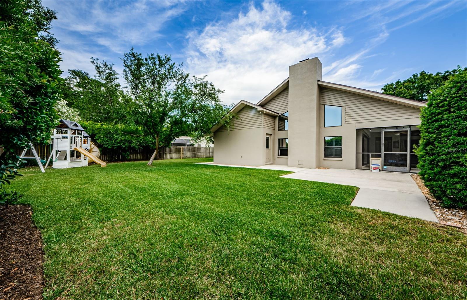 3910 BUCKINGHAM LOOP DR