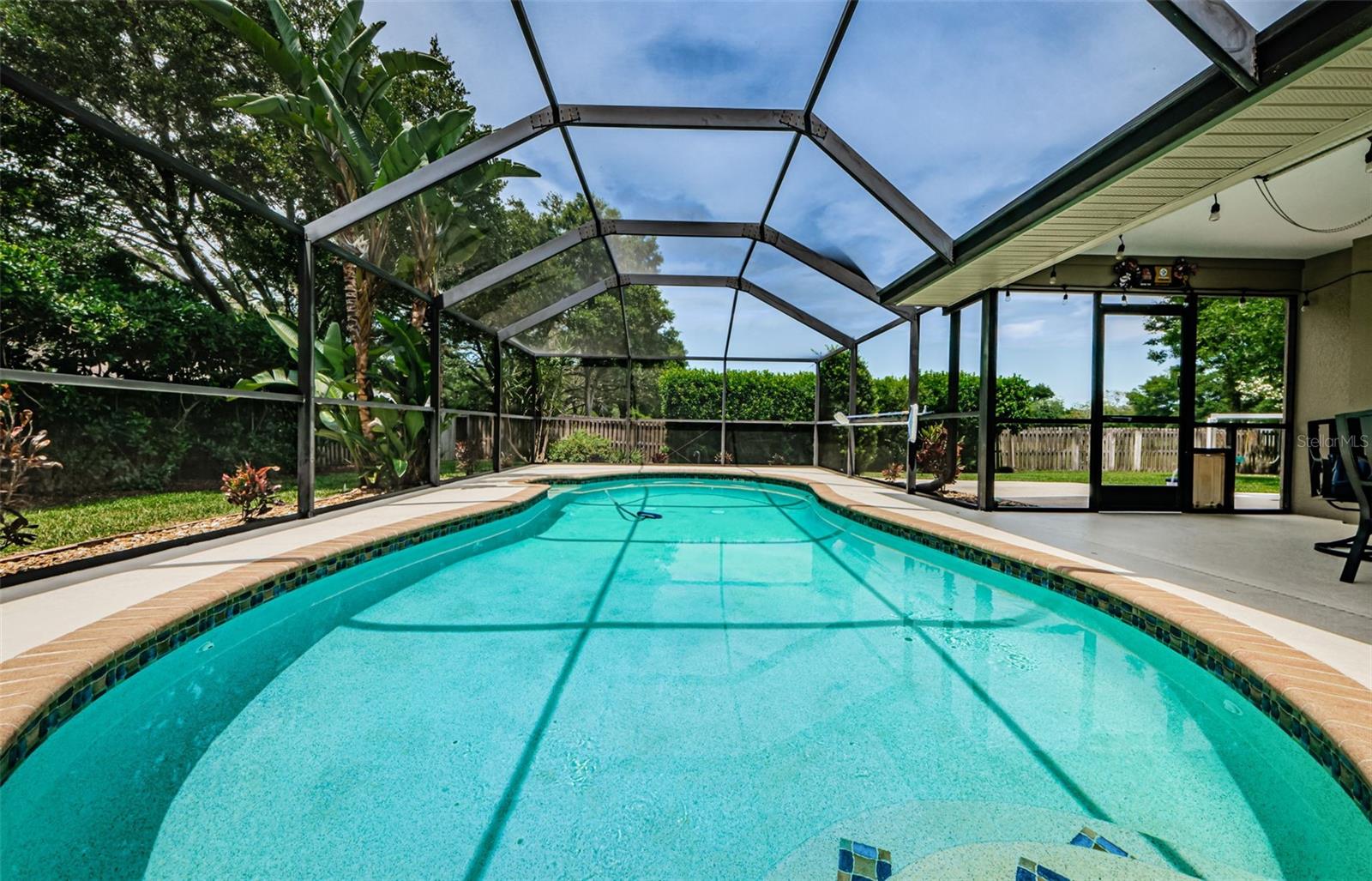 3910 BUCKINGHAM LOOP DR