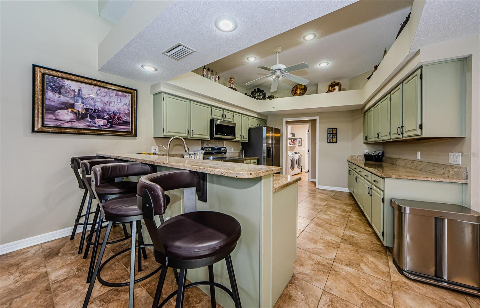 3910 BUCKINGHAM LOOP DR