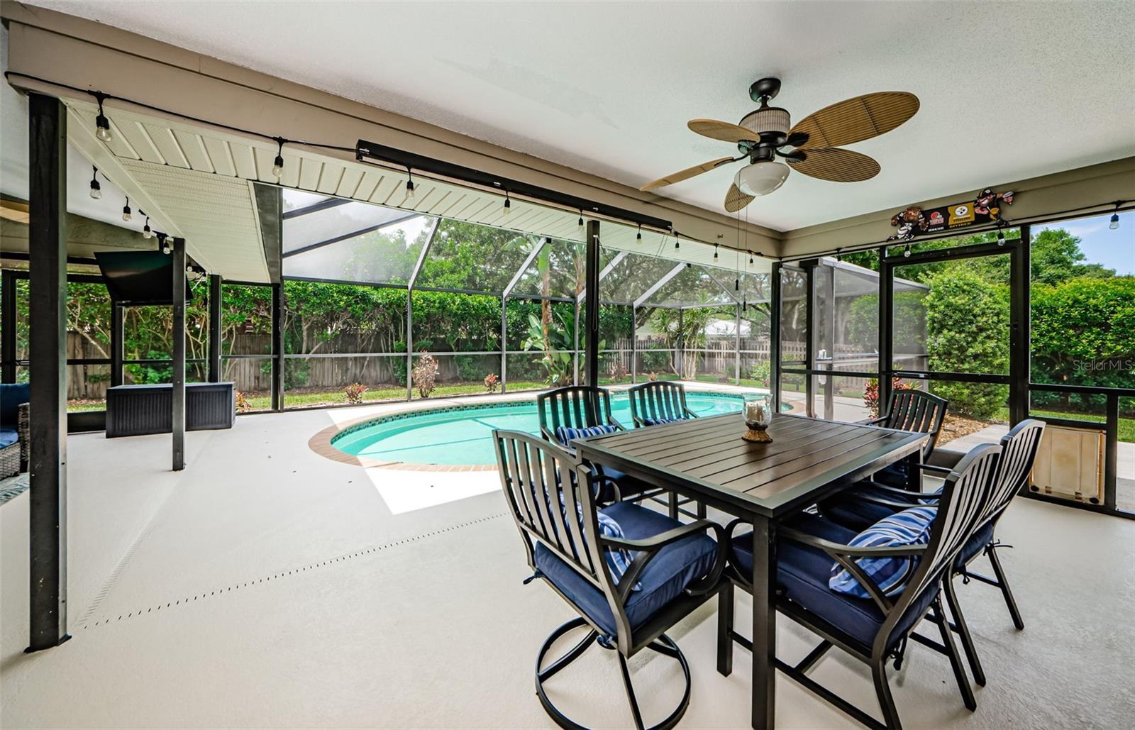 3910 BUCKINGHAM LOOP DR