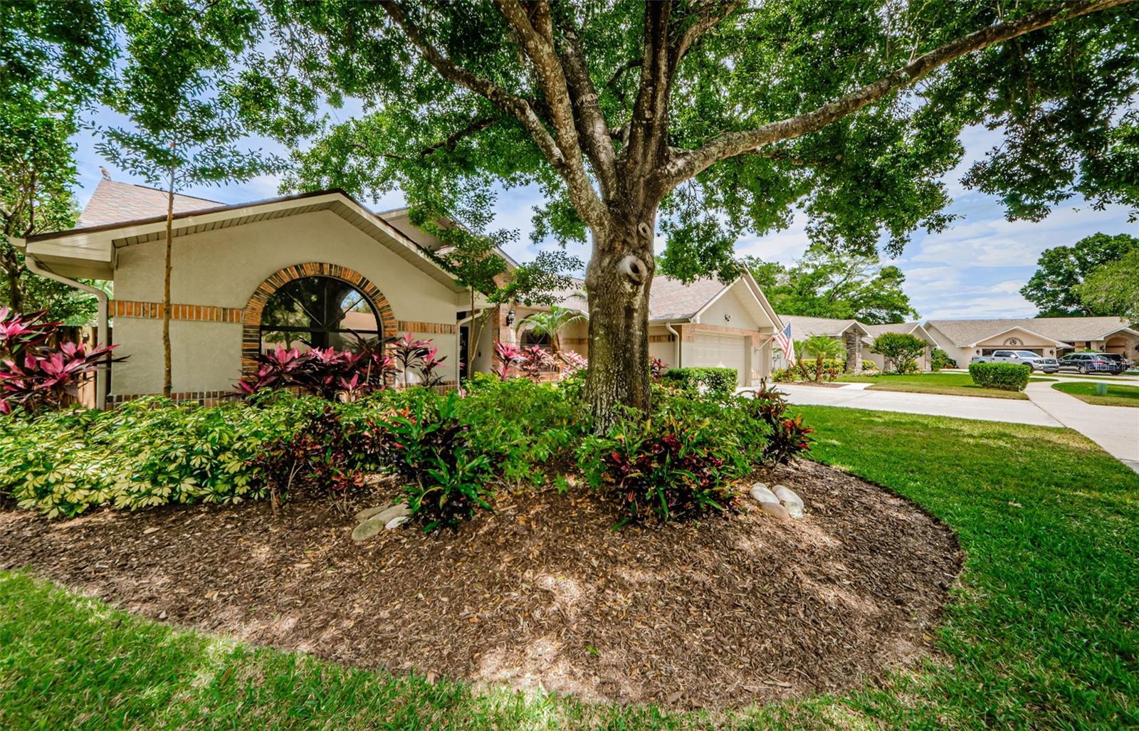 3910 BUCKINGHAM LOOP DR