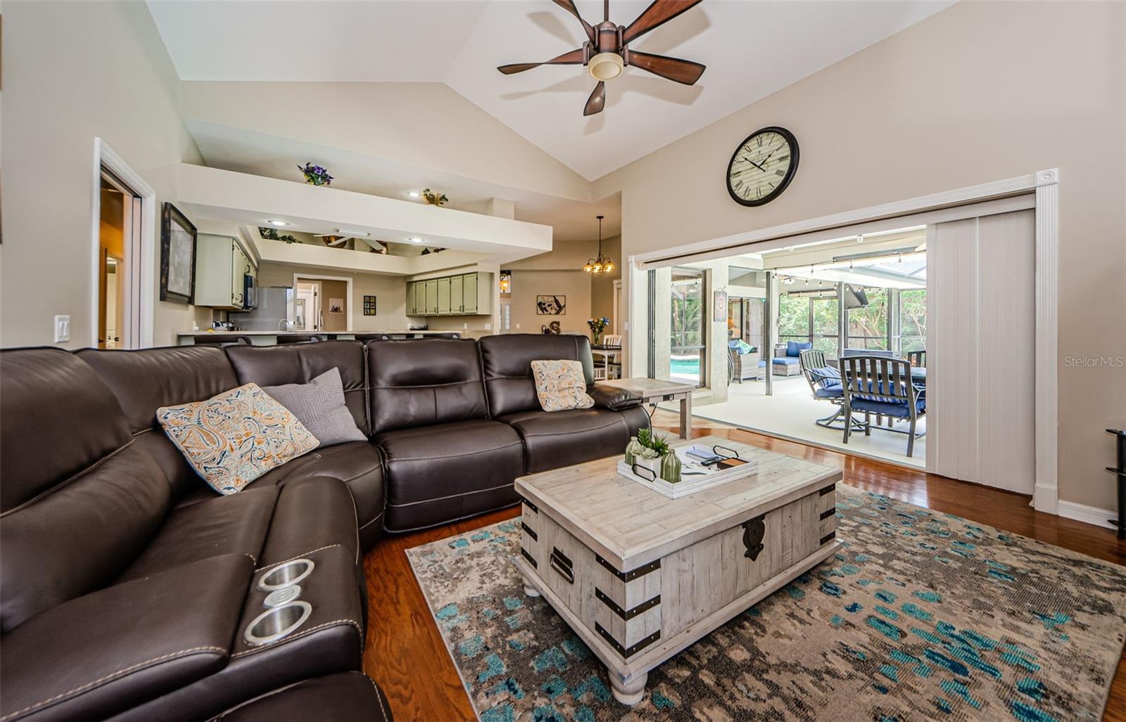 3910 BUCKINGHAM LOOP DR