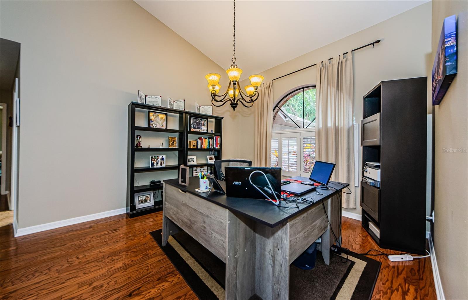 3910 BUCKINGHAM LOOP DR