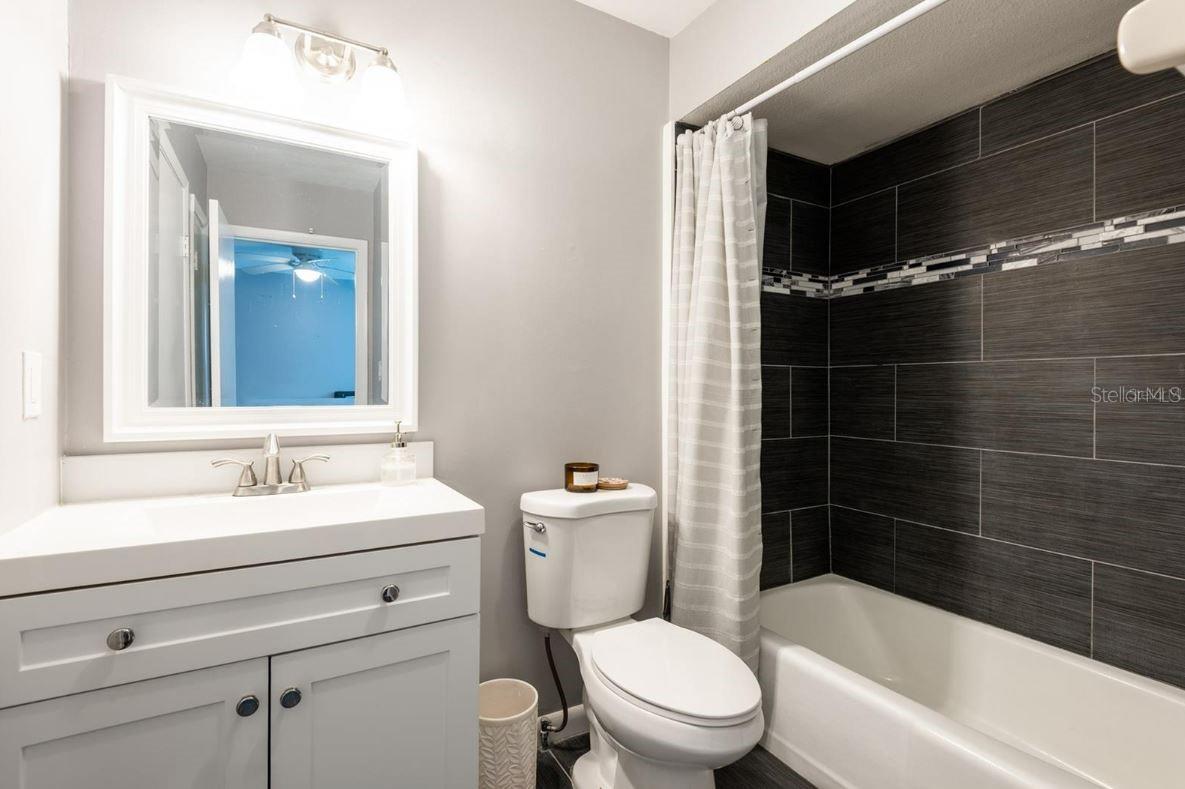 2643 ST JOSEPHS DR W