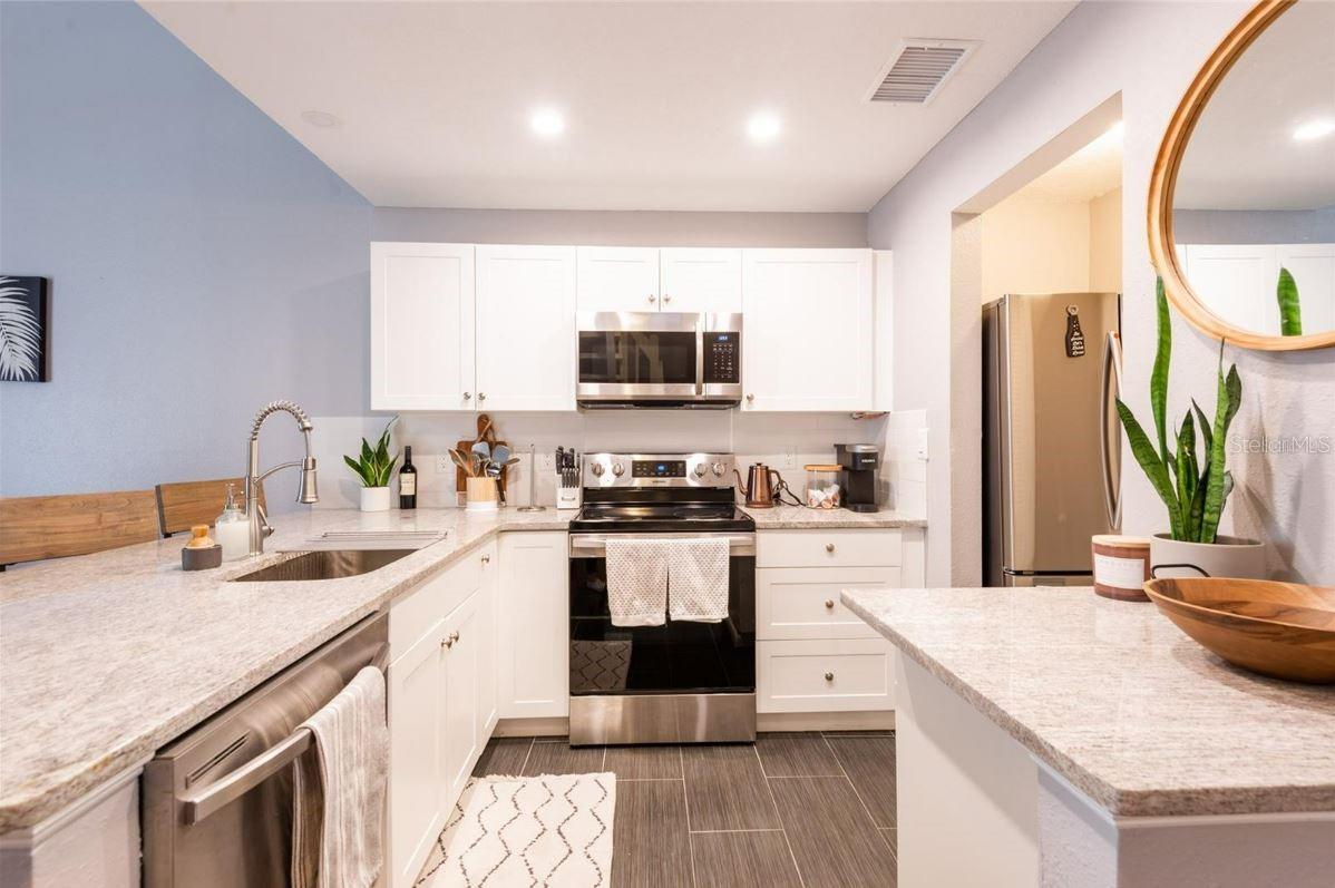 2643 ST JOSEPHS DR W