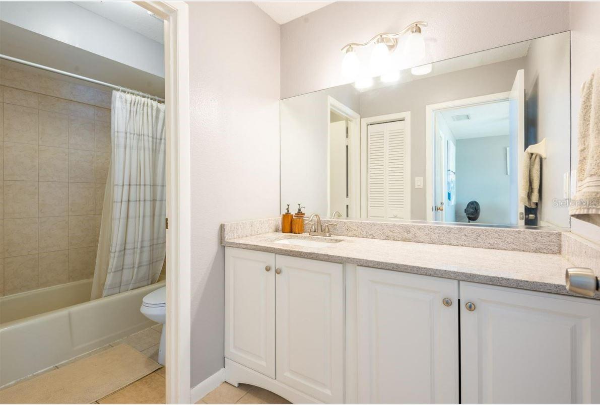 2643 ST JOSEPHS DR W