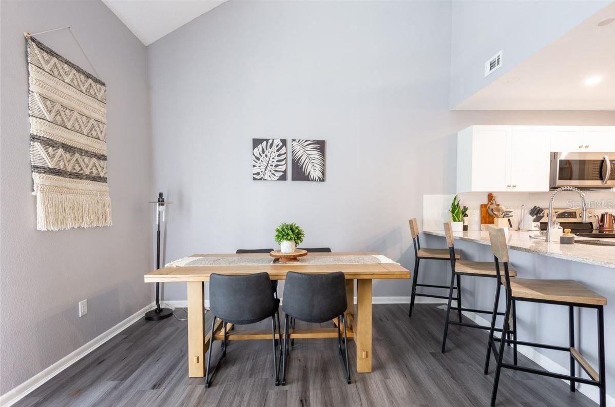 2643 ST JOSEPHS DR W