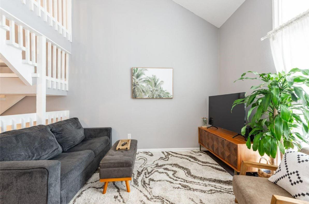 2643 ST JOSEPHS DR W