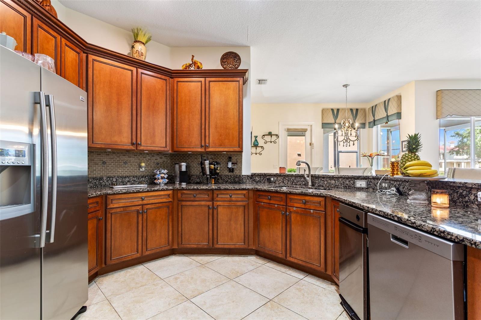 10549 MARTINIQUE ISLE DR