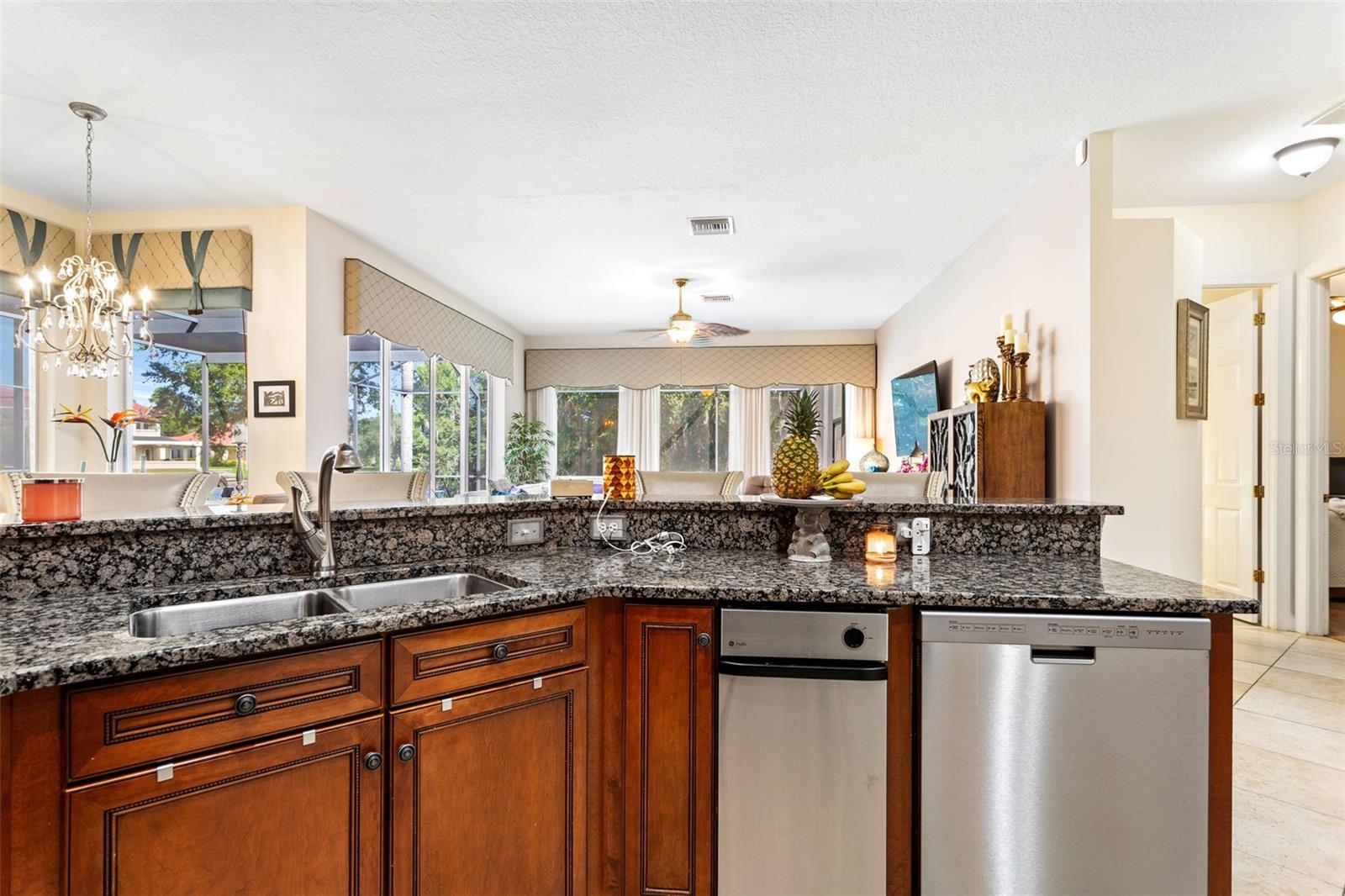 10549 MARTINIQUE ISLE DR