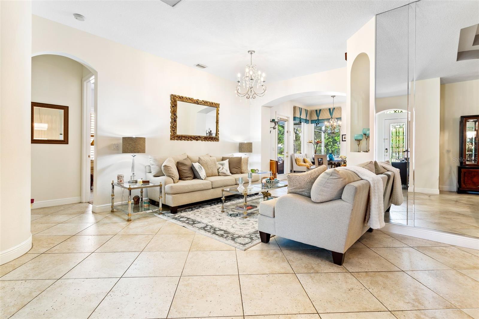 10549 MARTINIQUE ISLE DR