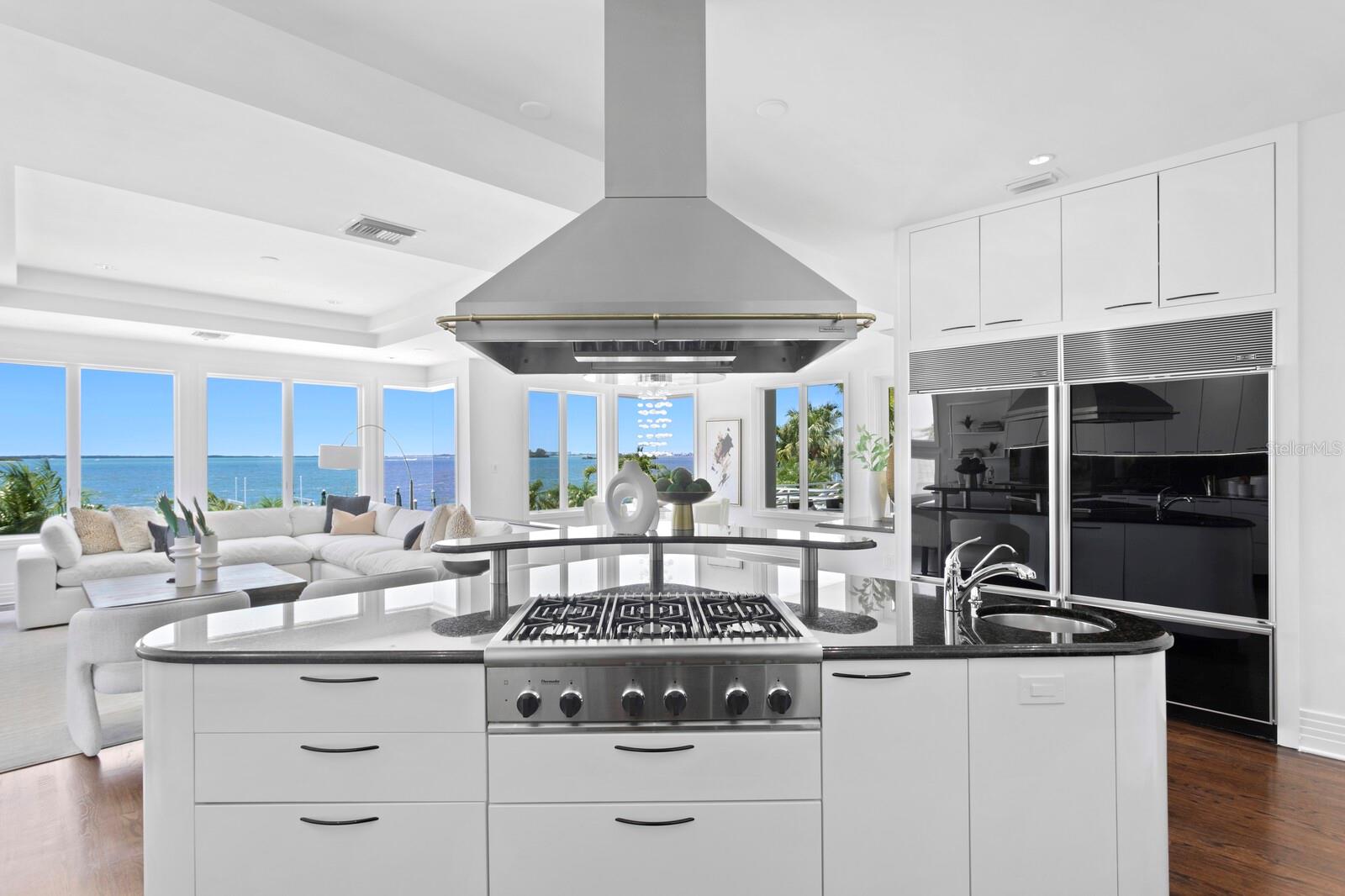 1746 SANTA BARBARA DR