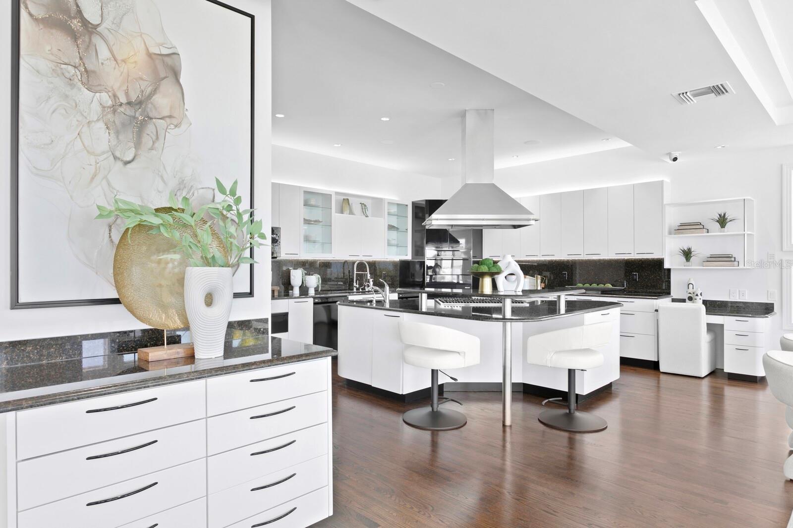 1746 SANTA BARBARA DR