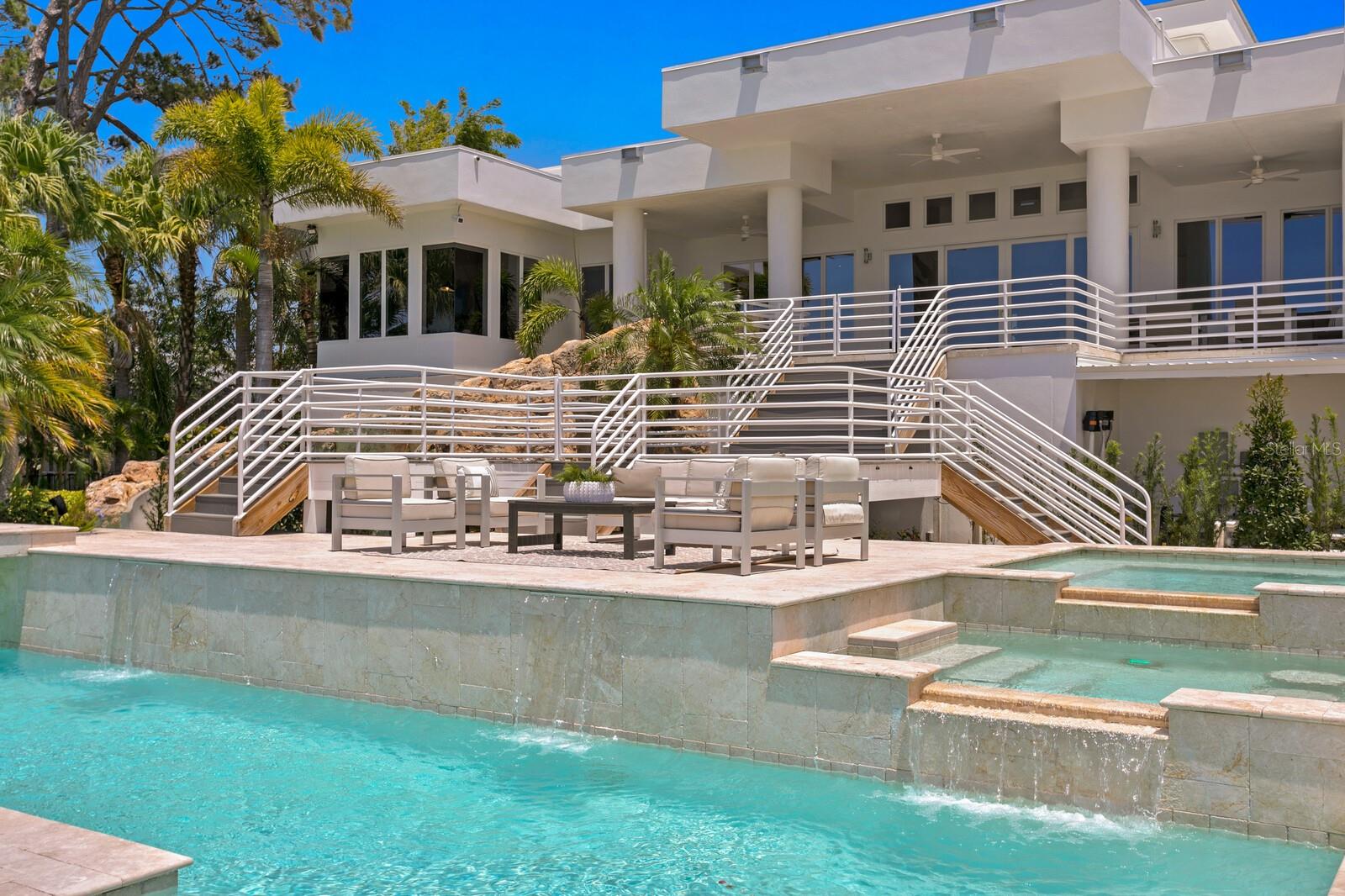 1746 SANTA BARBARA DR