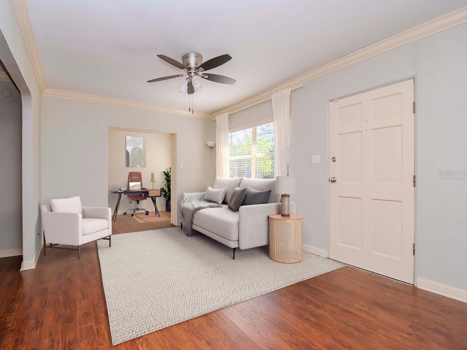 6016 N FLORA VISTA AVE