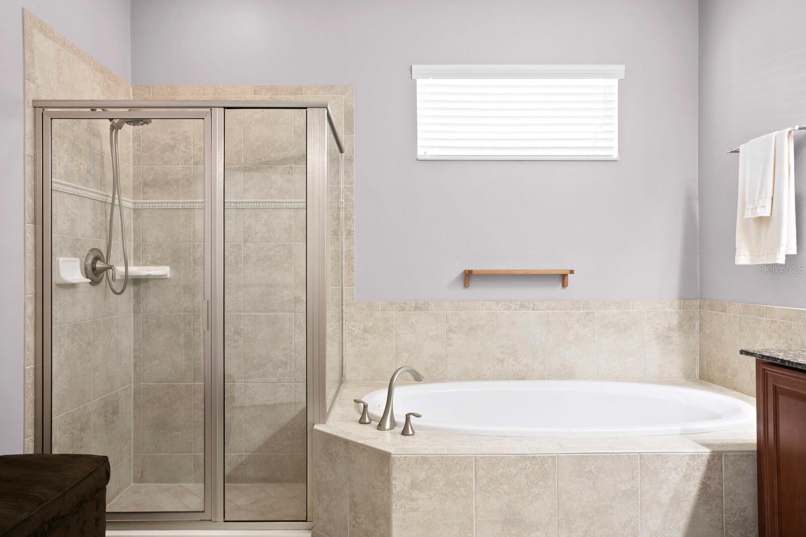 3817 EVERGREEN OAKS DR