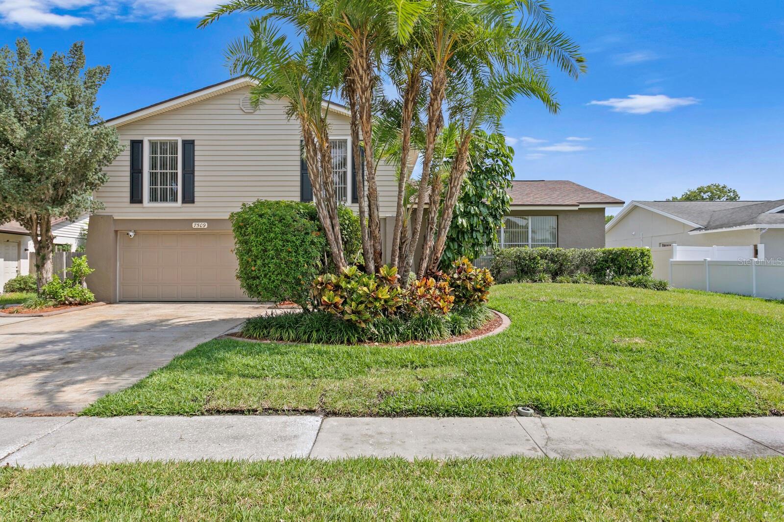 7509 TWELVE OAKS BLVD