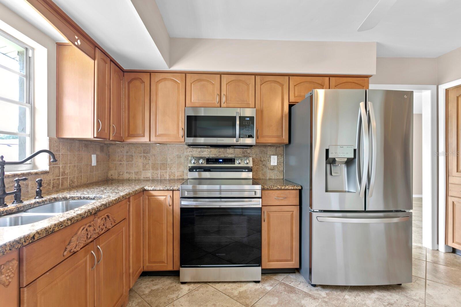 7509 TWELVE OAKS BLVD