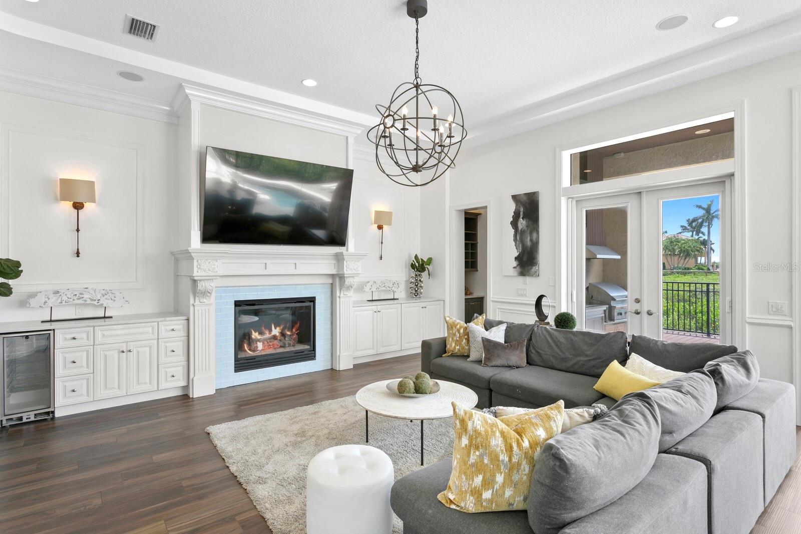 4123 CAUSEWAY VISTA DR