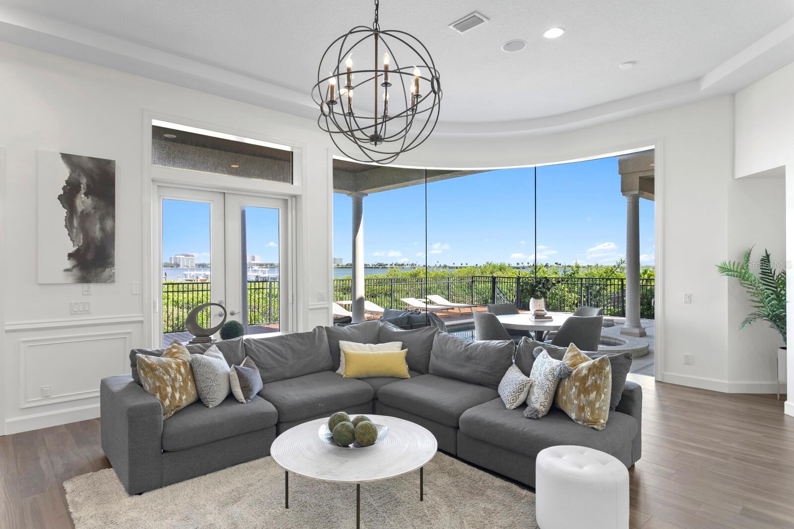 4123 CAUSEWAY VISTA DR