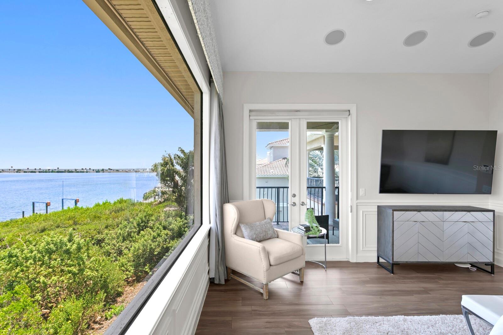 4123 CAUSEWAY VISTA DR