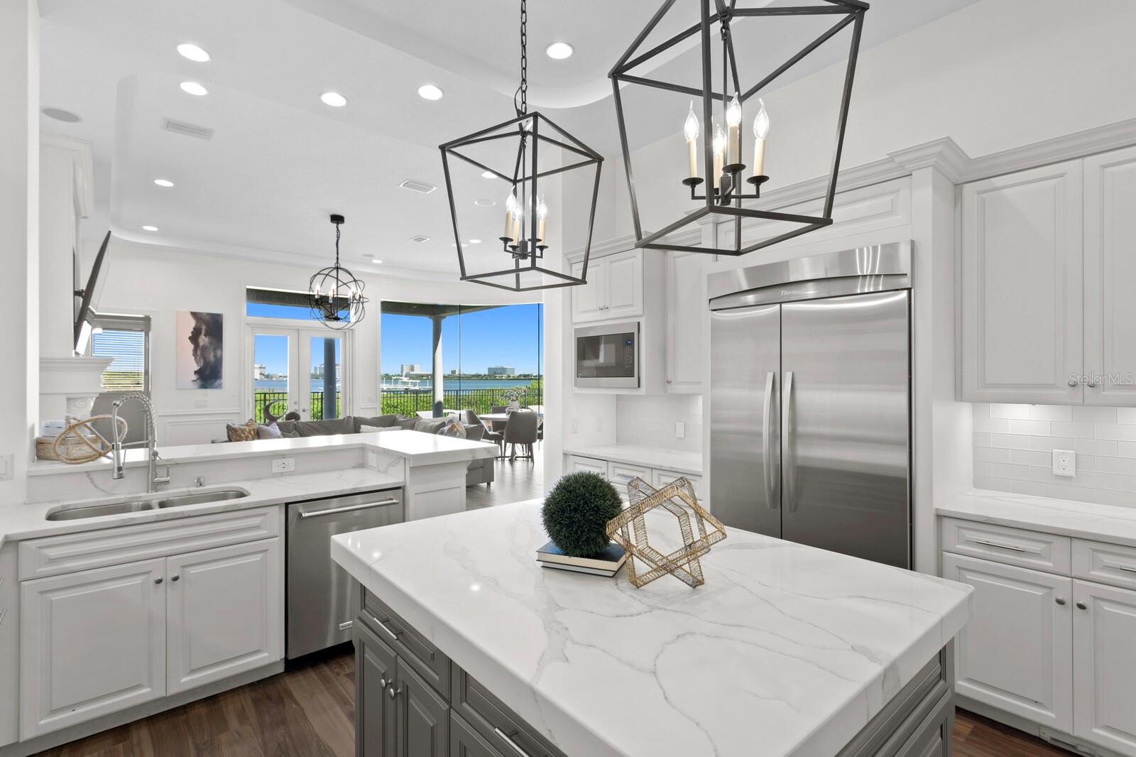 4123 CAUSEWAY VISTA DR