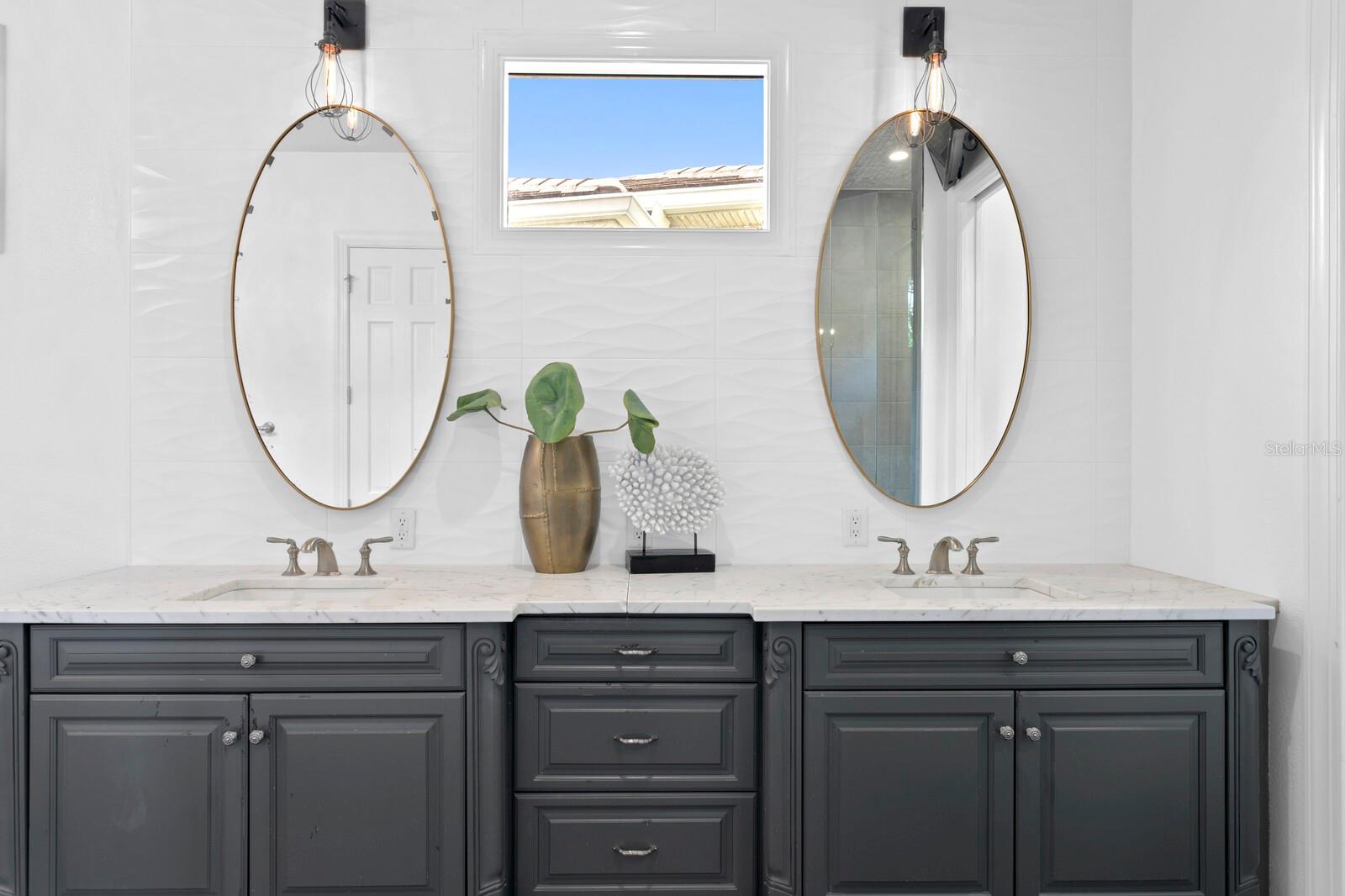 4123 CAUSEWAY VISTA DR