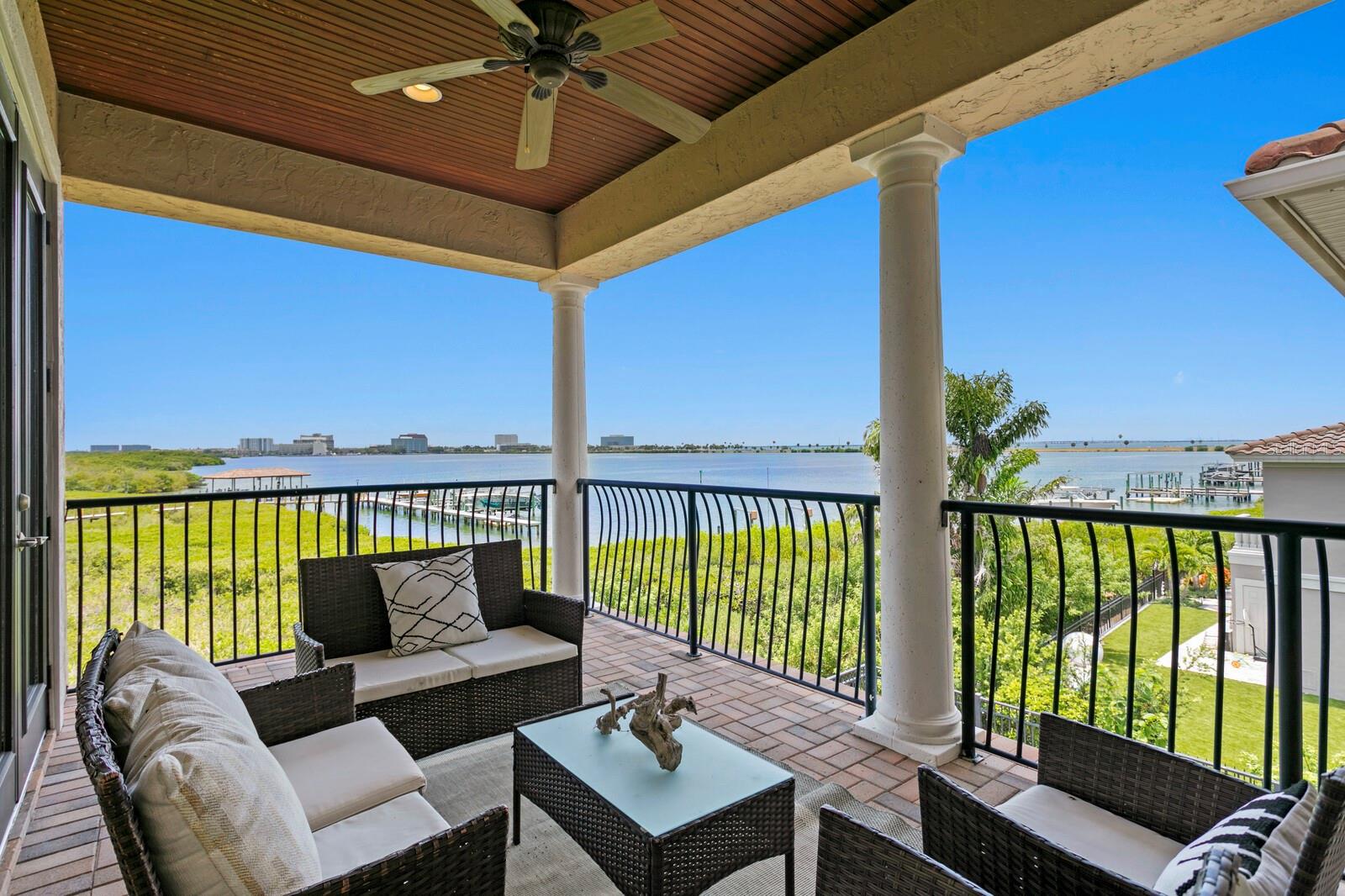 4123 CAUSEWAY VISTA DR