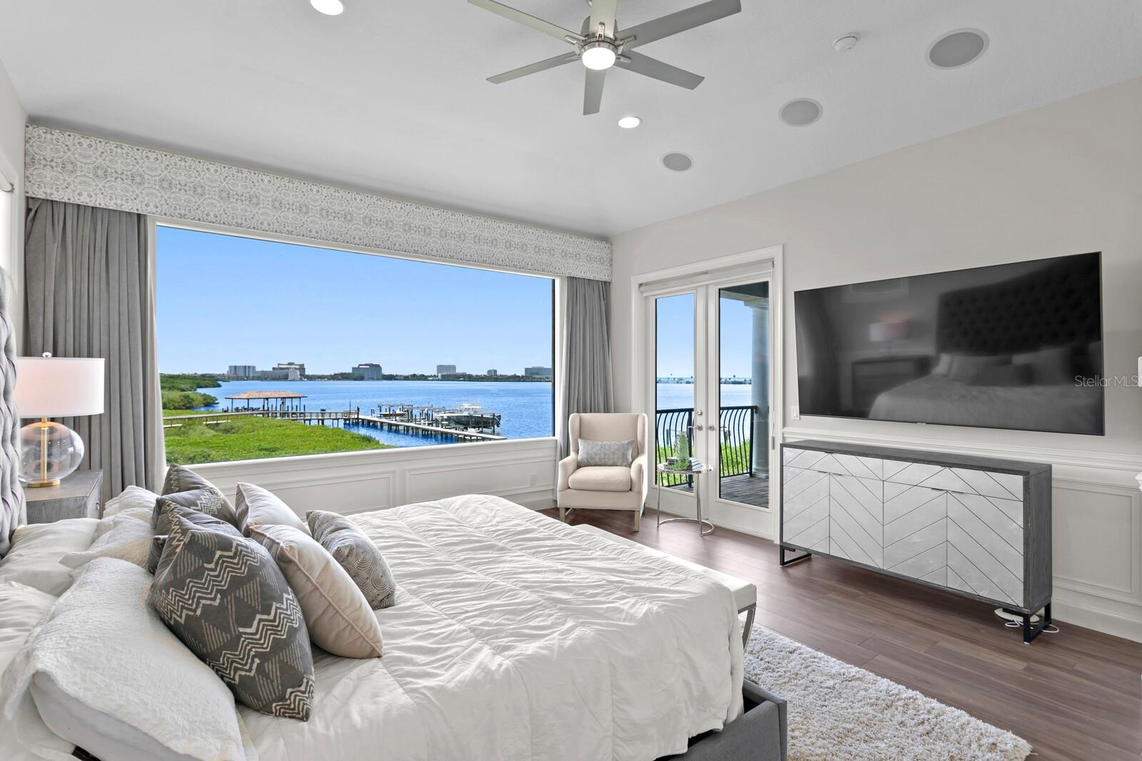 4123 CAUSEWAY VISTA DR